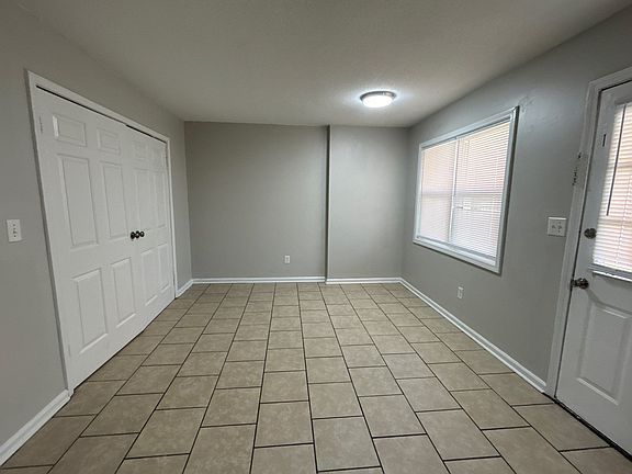 4th image of 37 Brianfield Dr