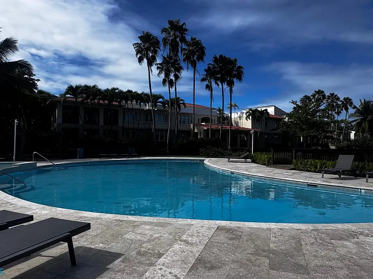 693 Lakeside Vlg #J-4 — Photo 5