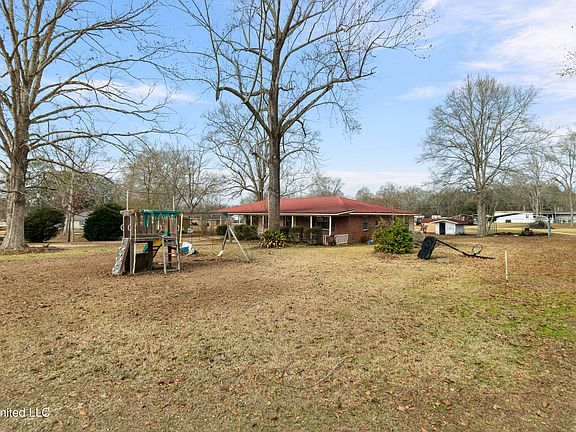 2nd image of 212 Saint Horace St