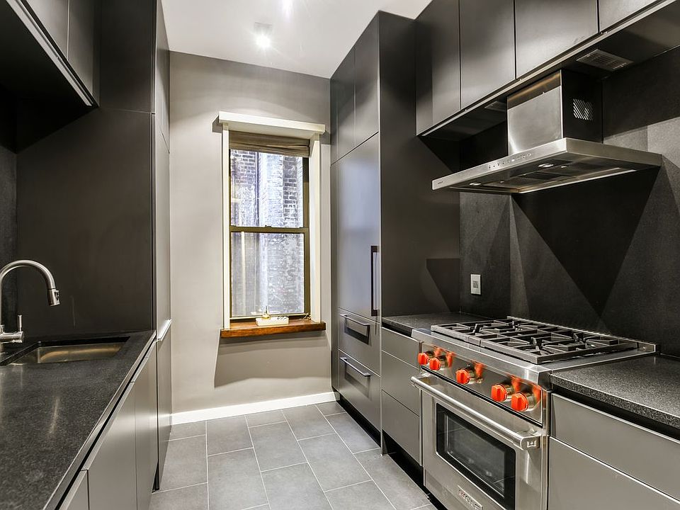 1st image of 130 W 16th St APT 6