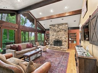99 Haytown Rd, Lebanon, NJ 08833