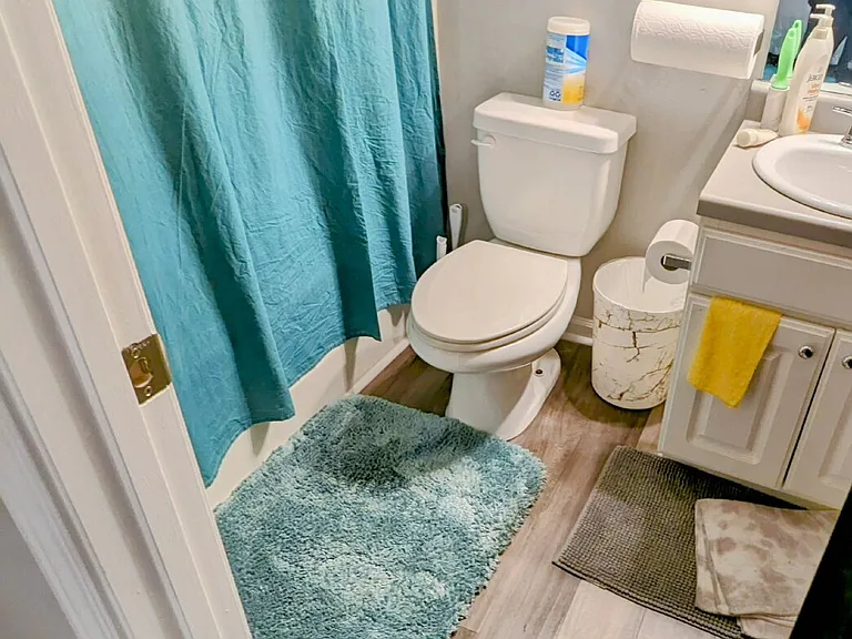 241 S Irwin St #29 — Photo 2