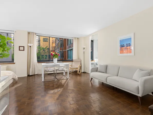 250 West 89th Street image 1 of 4