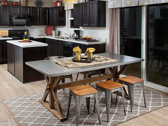 KY-PU-CherrywoodPlace-Carlisle-INT-Kitch