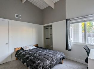 986 N Center St, Orange, CA 92867