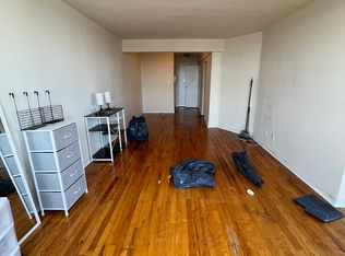 224-10 Jamaica Ave #6G, Queens Village, NY 11427