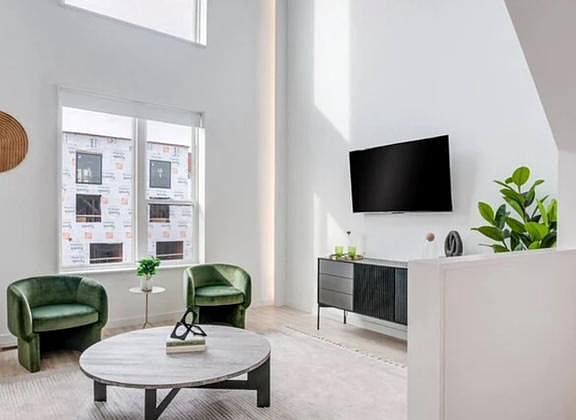 2nd image of 2629 W Girard Ave #9037