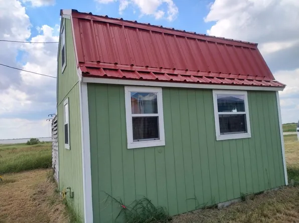638 Ladyfish, Palacios, TX 77465
