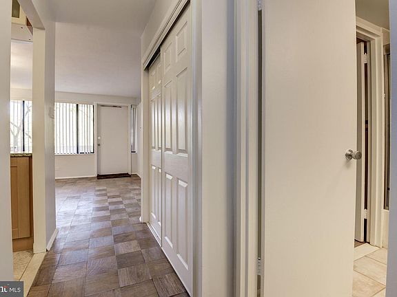 5th image of 4501 Arlington Blvd APT 307