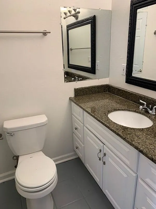3 bed, 2.0 bath, 1299 sqft, $4,150 — Photo 4