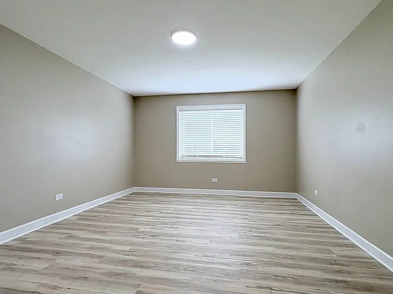 2460 Leslie Ln #4A — Photo 3
