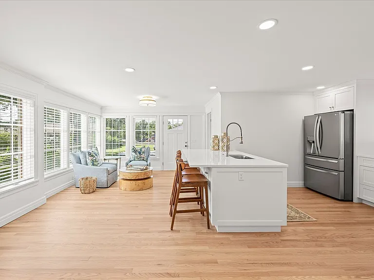 6521 Avondale Dr — Photo 17