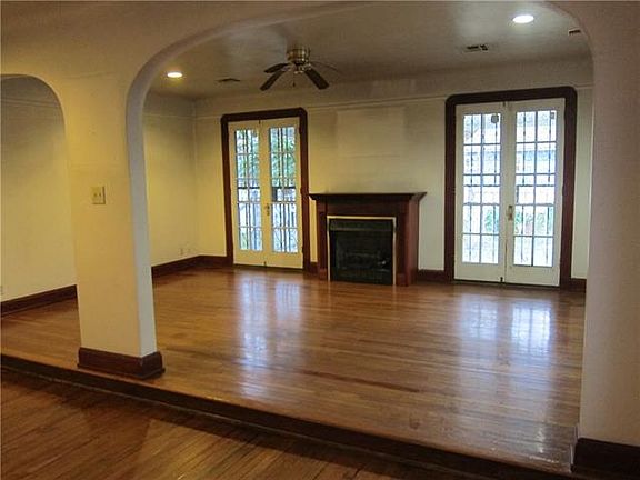 4th image of 1519 Bodenger Blvd