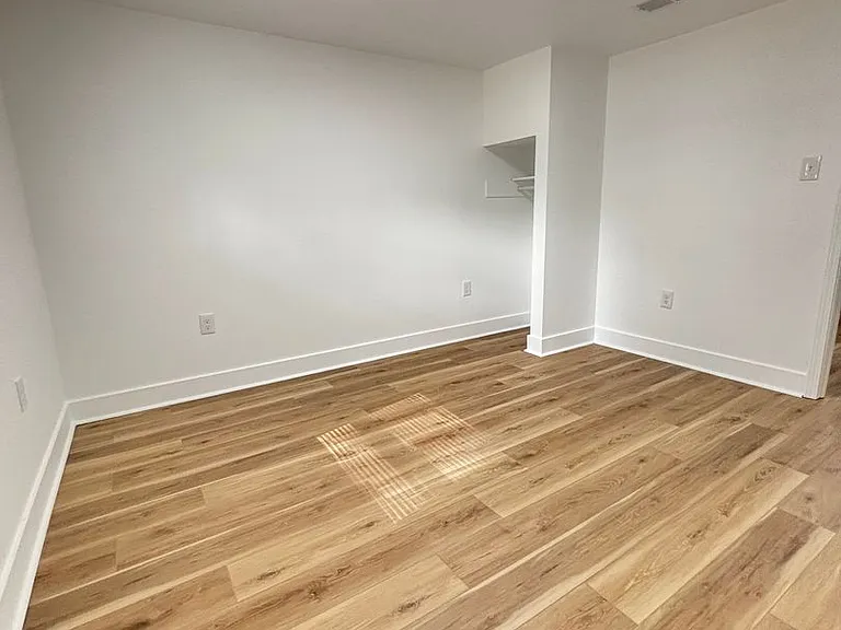 206 King Rd — Photo 7