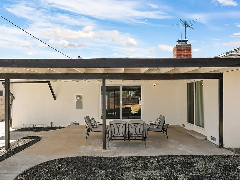 12662 Woodland Ln — Photo 38
