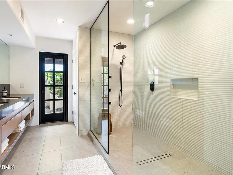 9836 E Topaz Dr — Photo 15