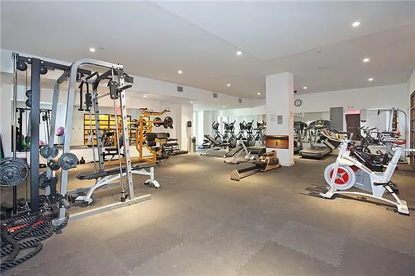 Sold by Space Marketing Shop | media 11