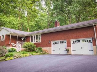 36 Silver Hill Rd, Bloomsbury, NJ 08804