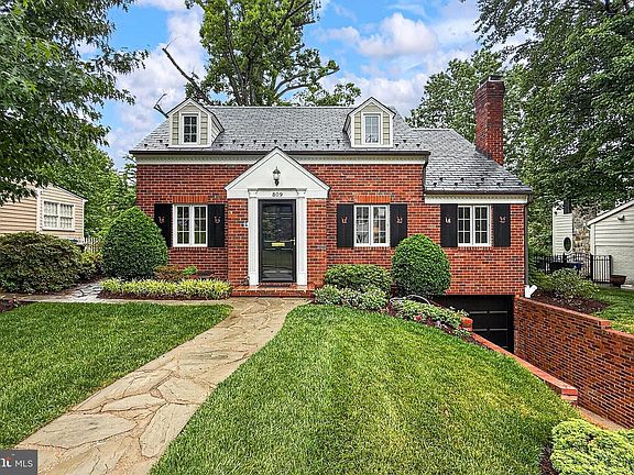 4th image of 809 Enderby Dr