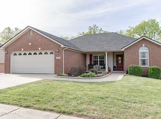 401 Forest Ridge Dr, Frankfort, KY 40601