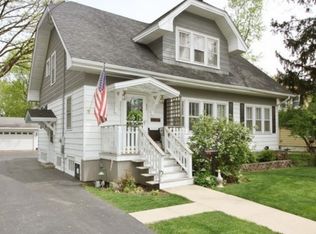 256 Ash St, Crystal Lake, IL 60014