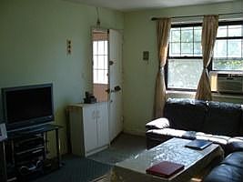 4th image of 13501 Jewel Ave