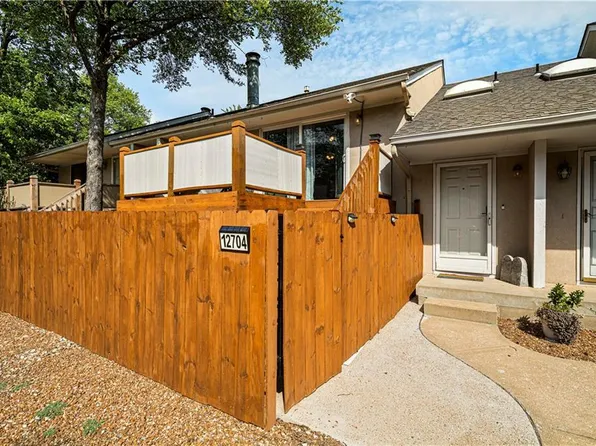 12704 W 108th Ter, Overland Park, KS 66210