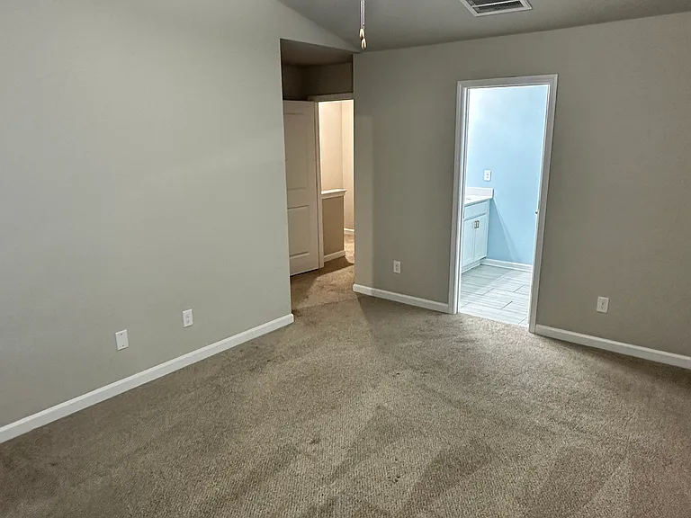 8037 Alderton Ln — Photo 11