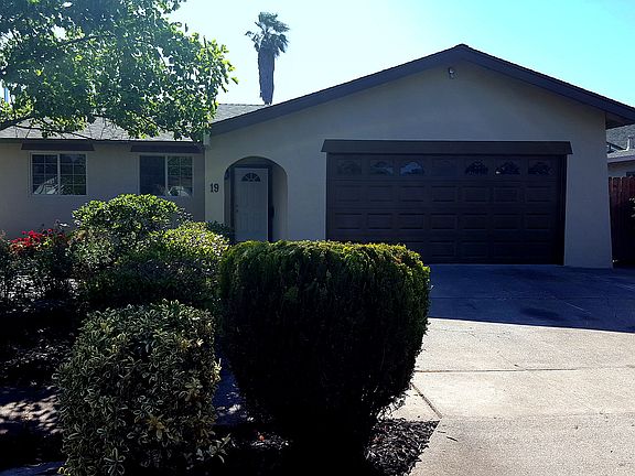2nd image of 19 Lena Dr