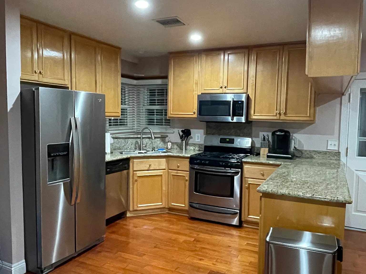 2019 N Maple St — Photo 4