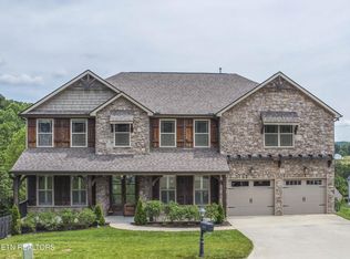 1905 Highlands Ridge Ln, Knoxville, TN 37932