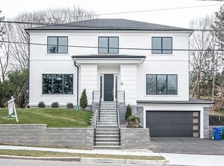 95 Rosalie Rd, Newton, MA 02459