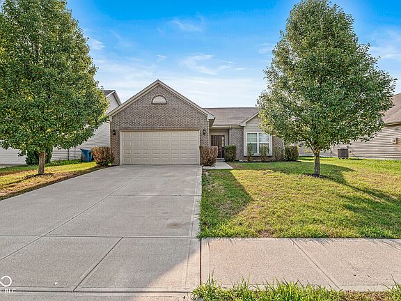 3rd image of 15244 Unbridled Ln
