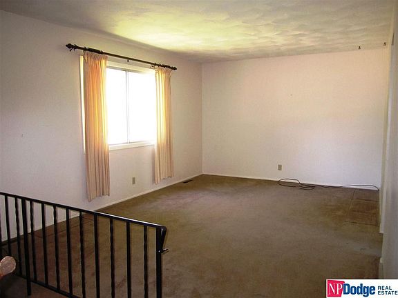 3rd image of 9123 Grand Ave