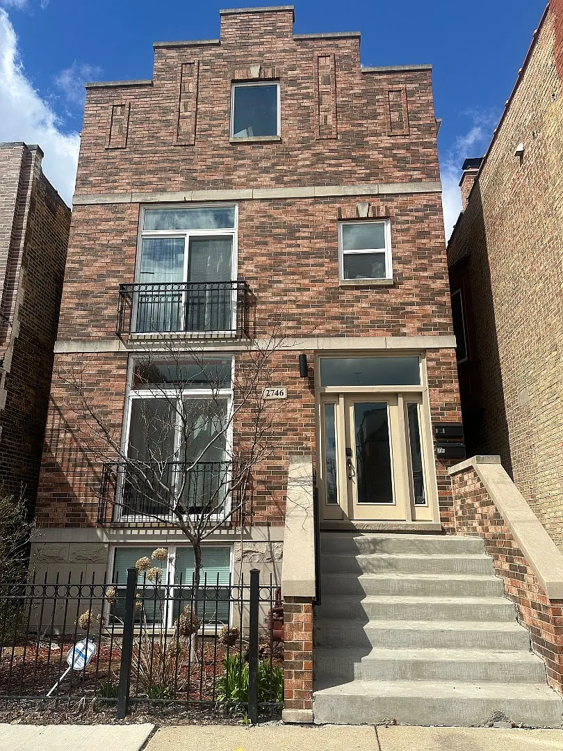 2746 N Ashland Ave - Apt 1 — Photo 4