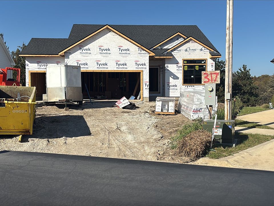 1st image of 317 Maple Point