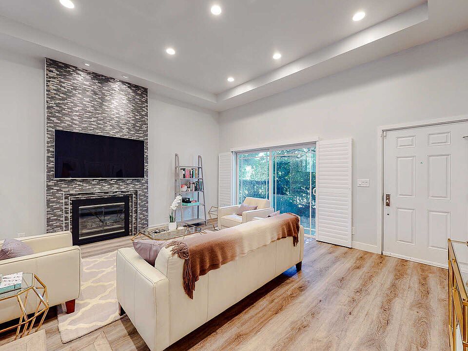 1st image of 11033 Massachusetts Ave APT 26