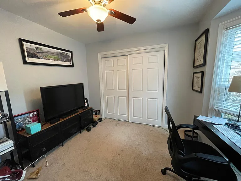 803 Greenleaf Ave — Photo 9