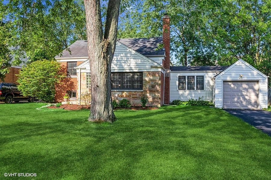 1st image of 932 Echo Ln