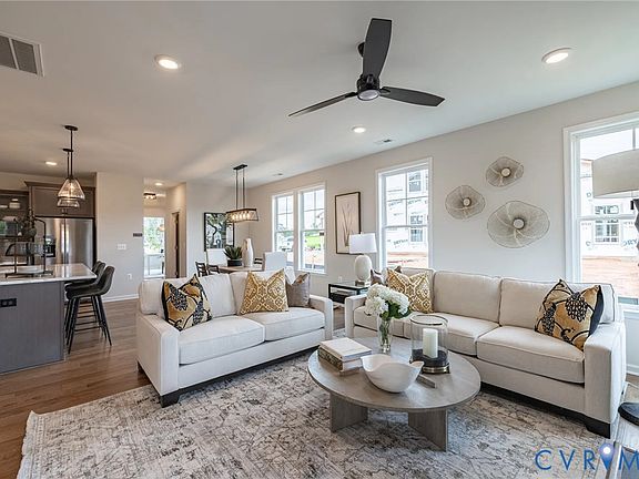 3rd image of 378 Bayberry Ln
