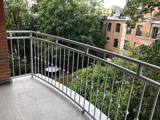 Rented by Douglas Elliman | media 8