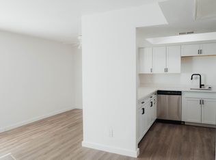 The Fringe On 32nd, Phoenix, AZ 85008