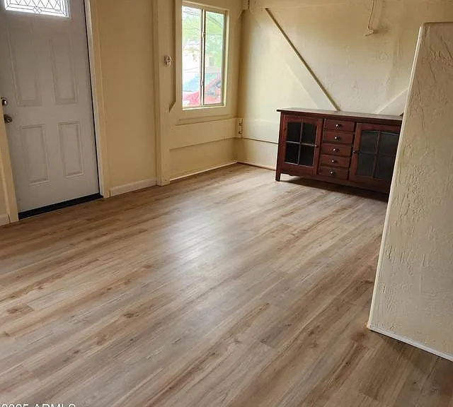 399 S Ewing Trl — Photo 4