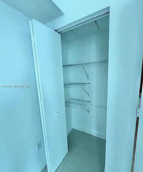 350 S Miami Ave #15 — Photo 14