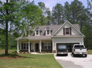 16 Courtney Dr, Lagrange, GA 30240