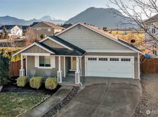 326 Sigrist Dr E, Enumclaw, WA 98022