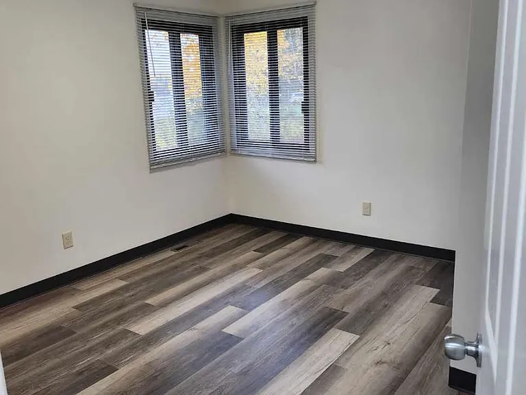 135 M 73 — Photo 8