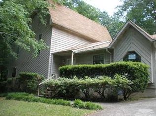 228 Fay Dr NW, Kennesaw, GA 30144