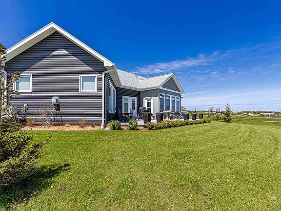3rd image of 148 Blue Bay Dr