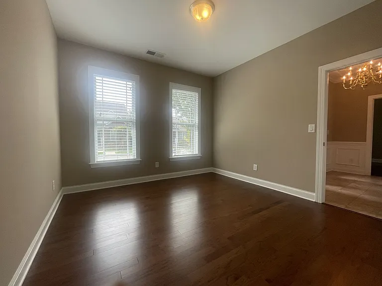 17725 Morehampton Ave — Photo 7